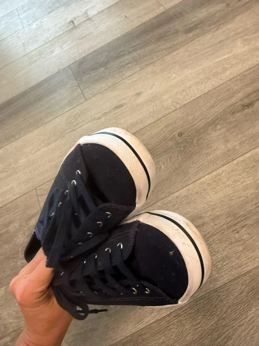 KEDS Navy Blue Sneakers with blue Laces. Size 9 - Picture 7 of 10